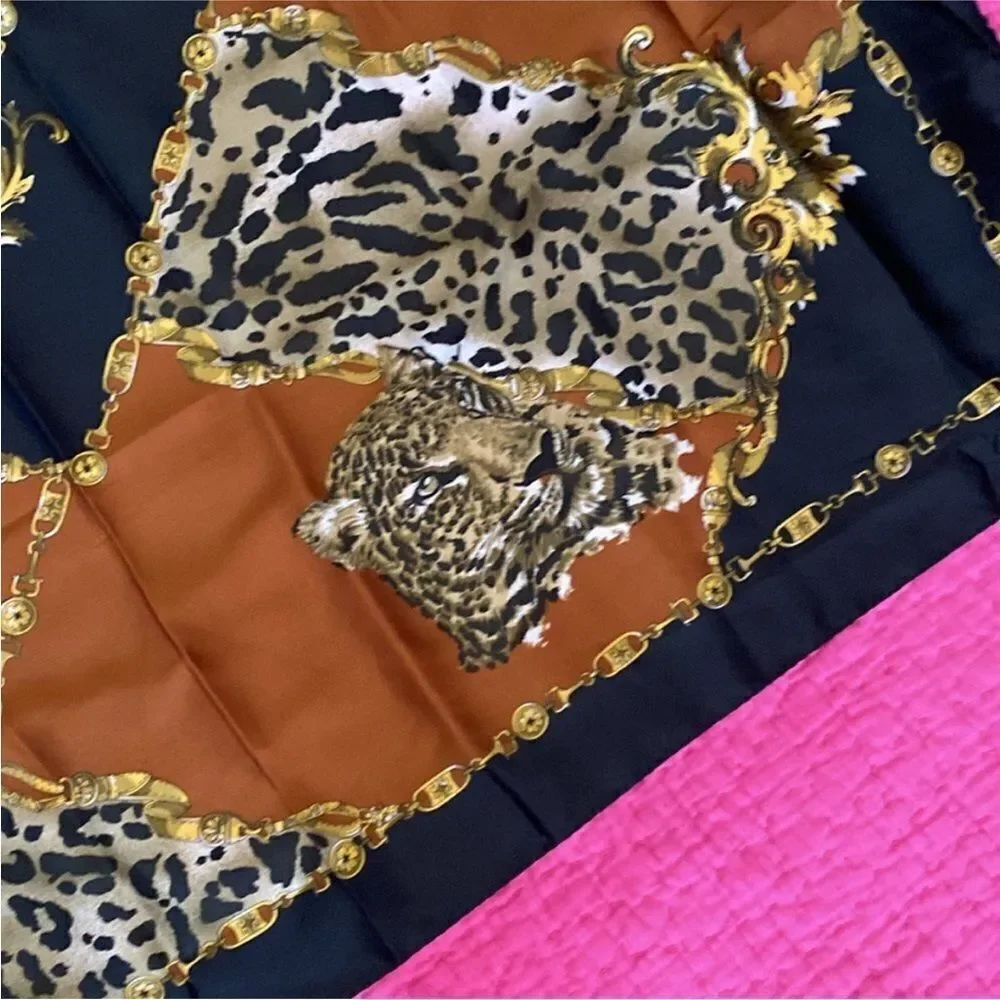 Contest da Vinci Leopard Print Silk Scarf